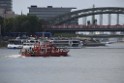 Schiff 1 Koeln in Hoehe der Koelner Zoobruecke P263